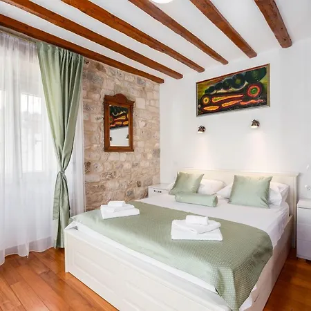 Stephane Vibe * Trogir