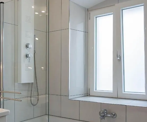 Stephane Vibe Apartment